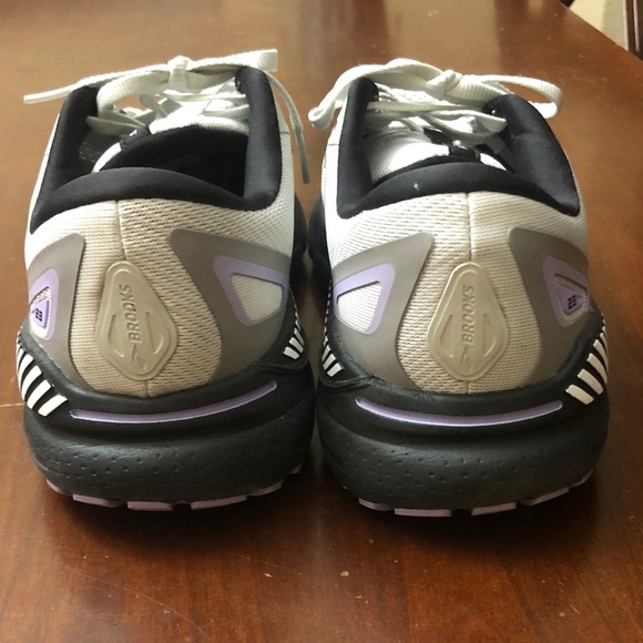 Brooks Adrenaline GTS Shoes - Light Gray, purple, and black - Picture 5 of 5